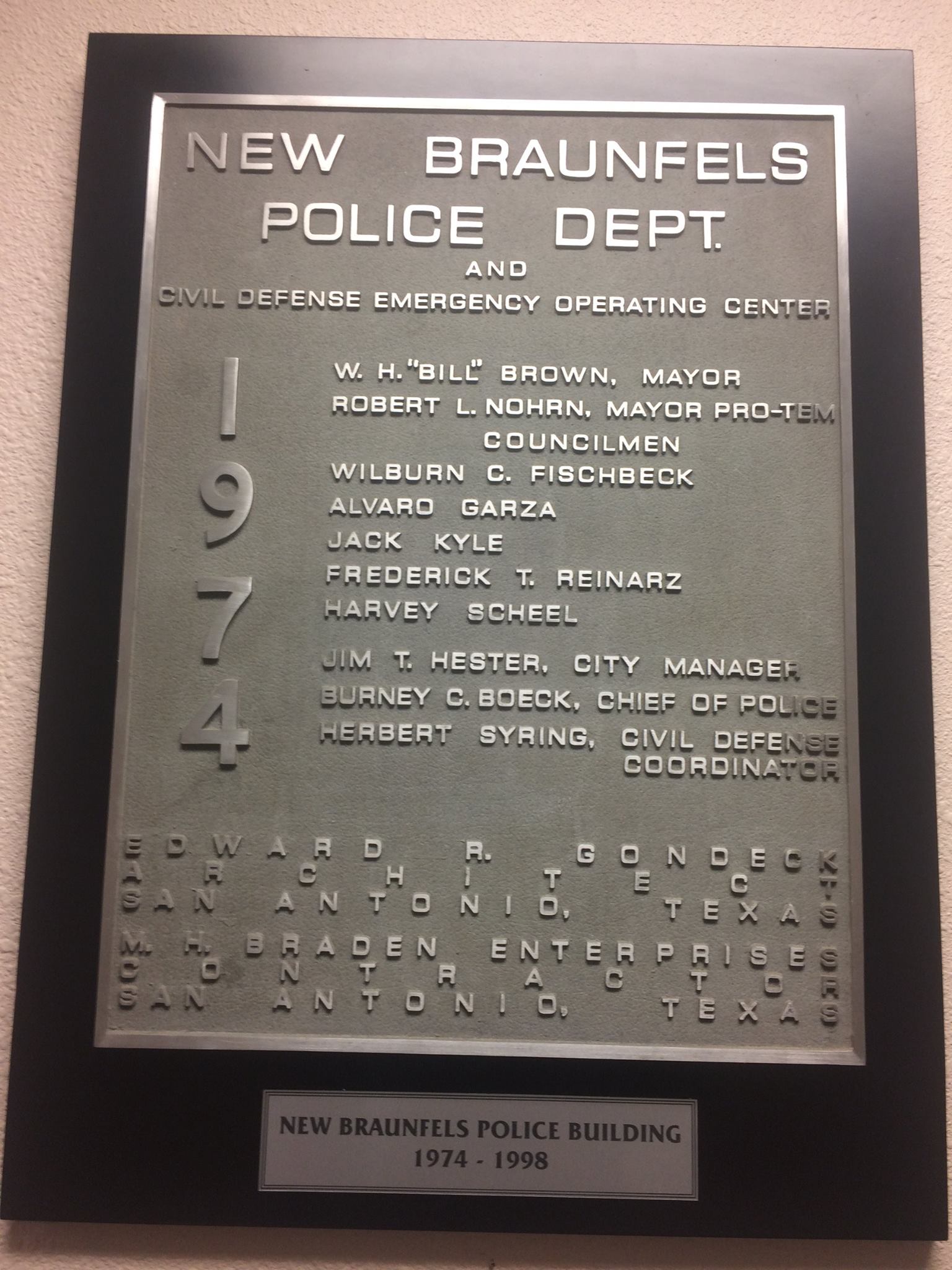 Garden Street Dedication plaque