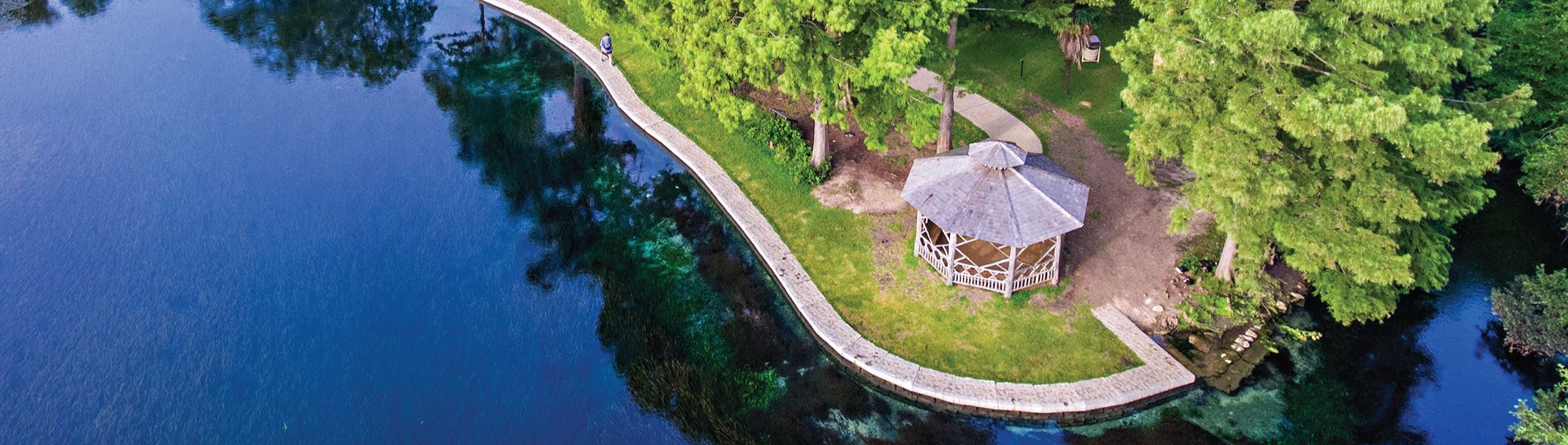 An overhead view of the Landa Park Gazebo and Landa Lake