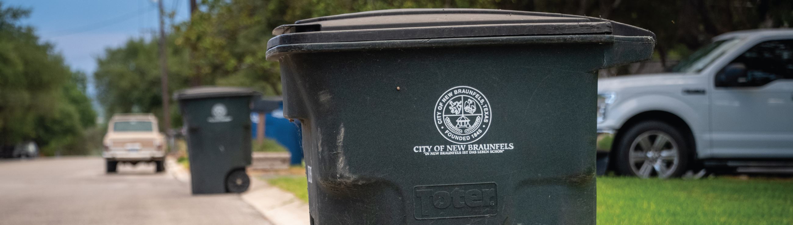 City of New Braunfels garbage bin